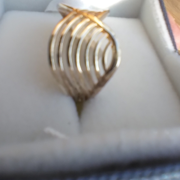 925 S/S Size 6 Exquisite Wave Pattern ring - Picture 8 of 14